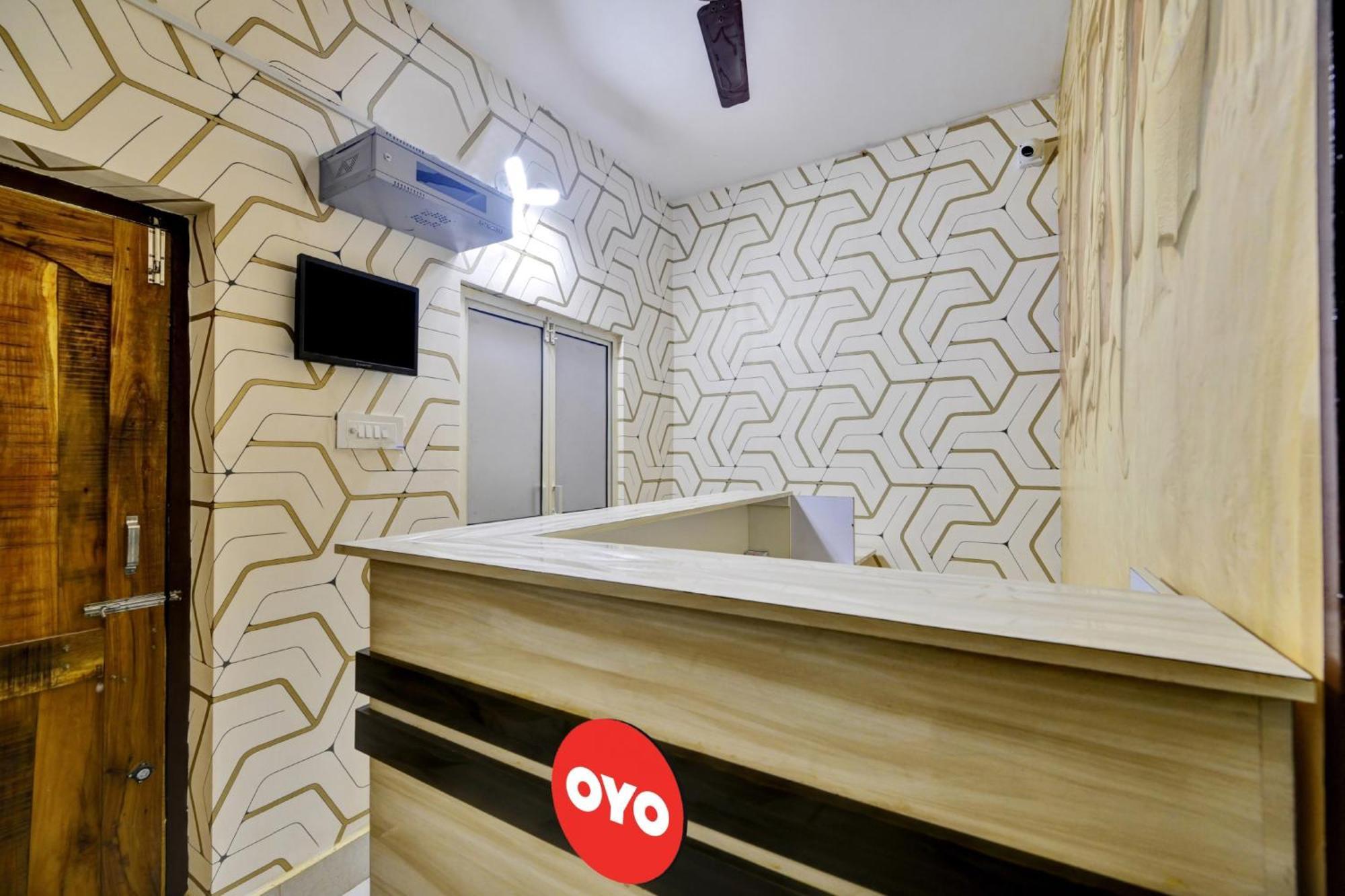 Oyo Flagship 81058 Royal Regalia Hotel Bhubaneswar Eksteriør billede